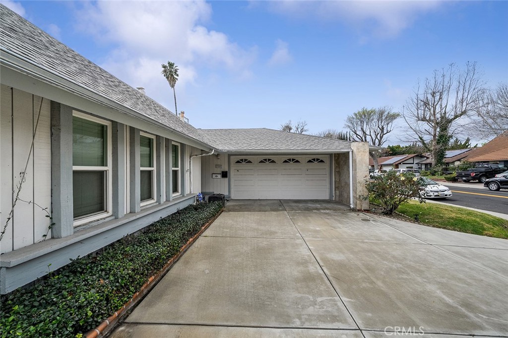 23850 Via Jacara Property Photo 3
