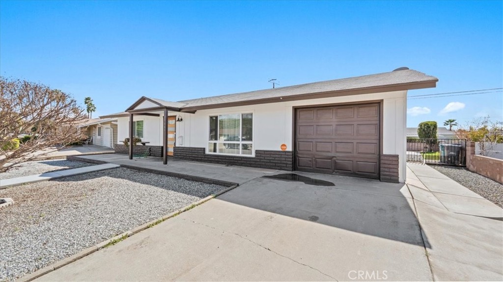 29661 Thornhill Drive Property Photo 3
