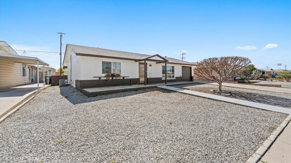 29661 Thornhill Drive Property Photo 4