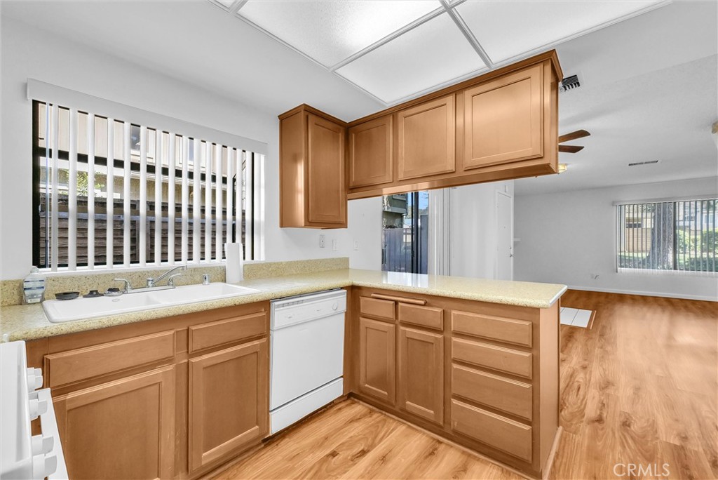 538 Derby Property Photo 8