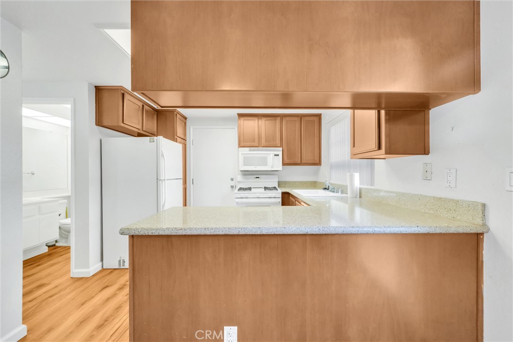 538 Derby Property Photo 9