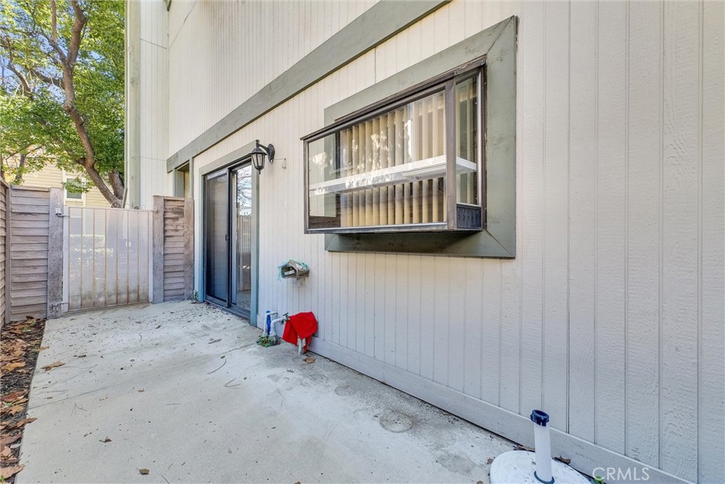538 Derby Property Photo 13