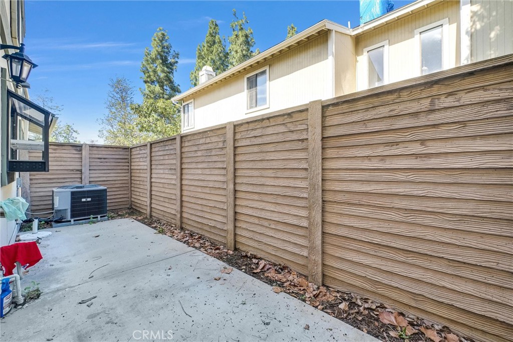 538 Derby Property Photo 14