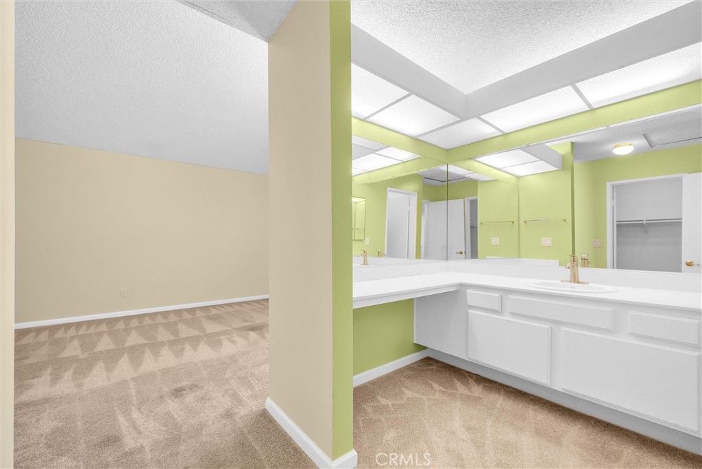 538 Derby Property Photo 19