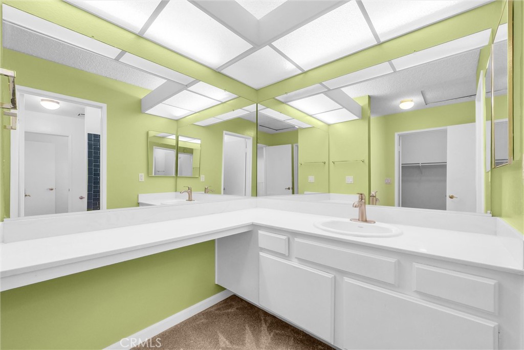 538 Derby Property Photo 21