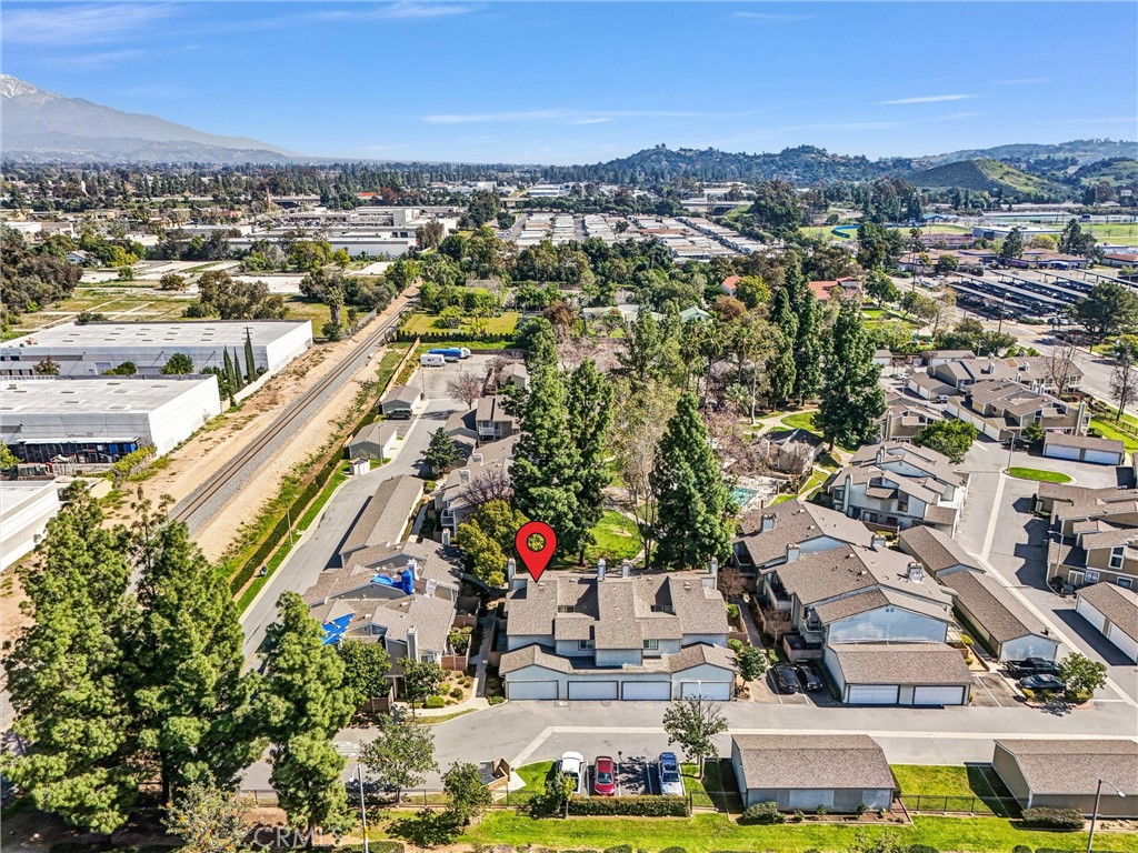 538 Derby Property Photo 31