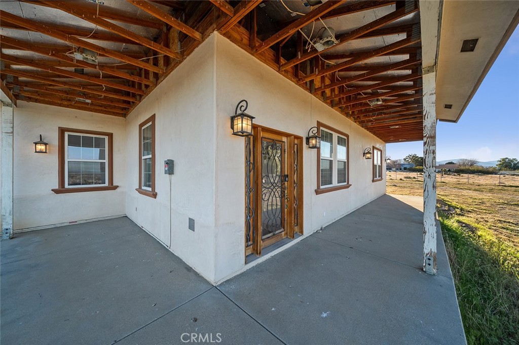 5040 E Avenue T8 Property Photo 7
