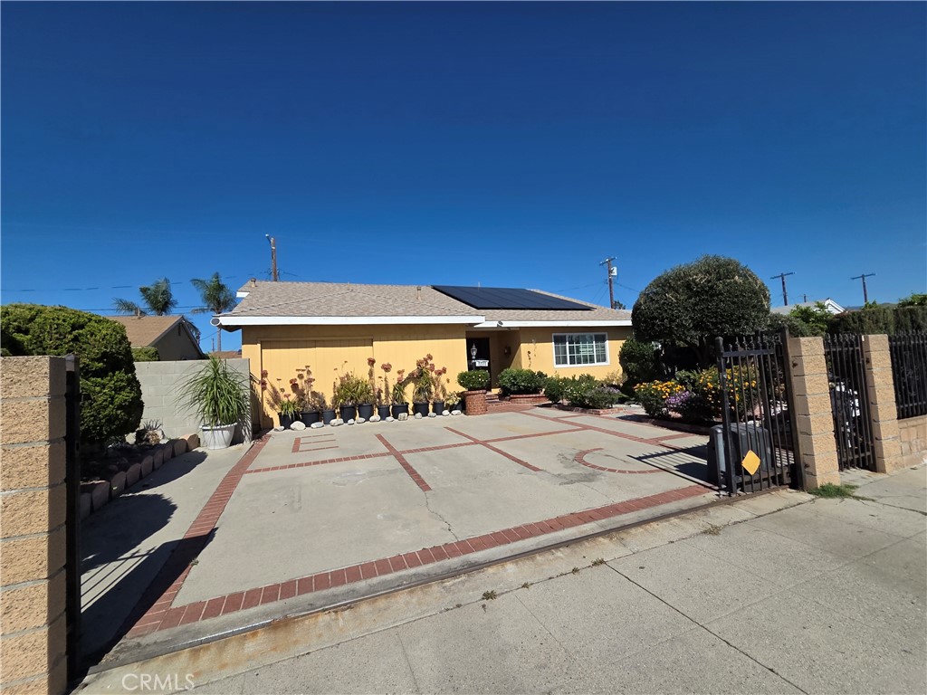 11223 Stagg Property Photo 1