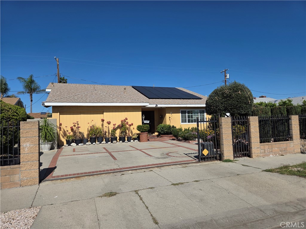 11223 Stagg Property Photo 2