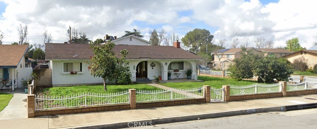 2302 8th Property Photo 1