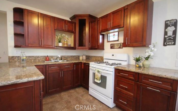 2302 8th Property Photo 7