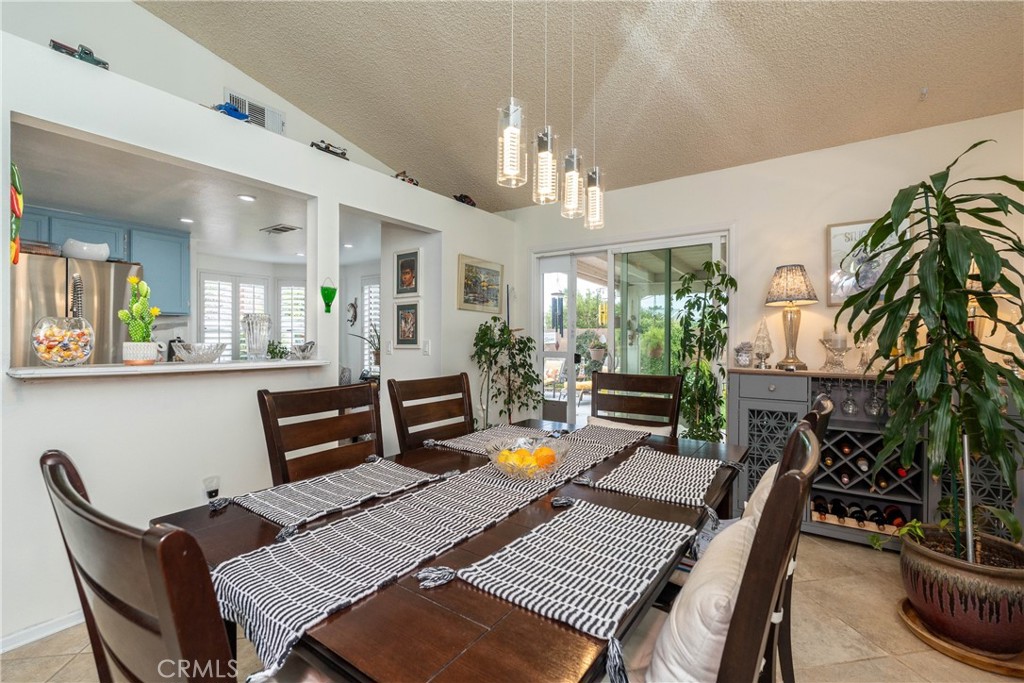 26592 Braddock Road Property Photo 11