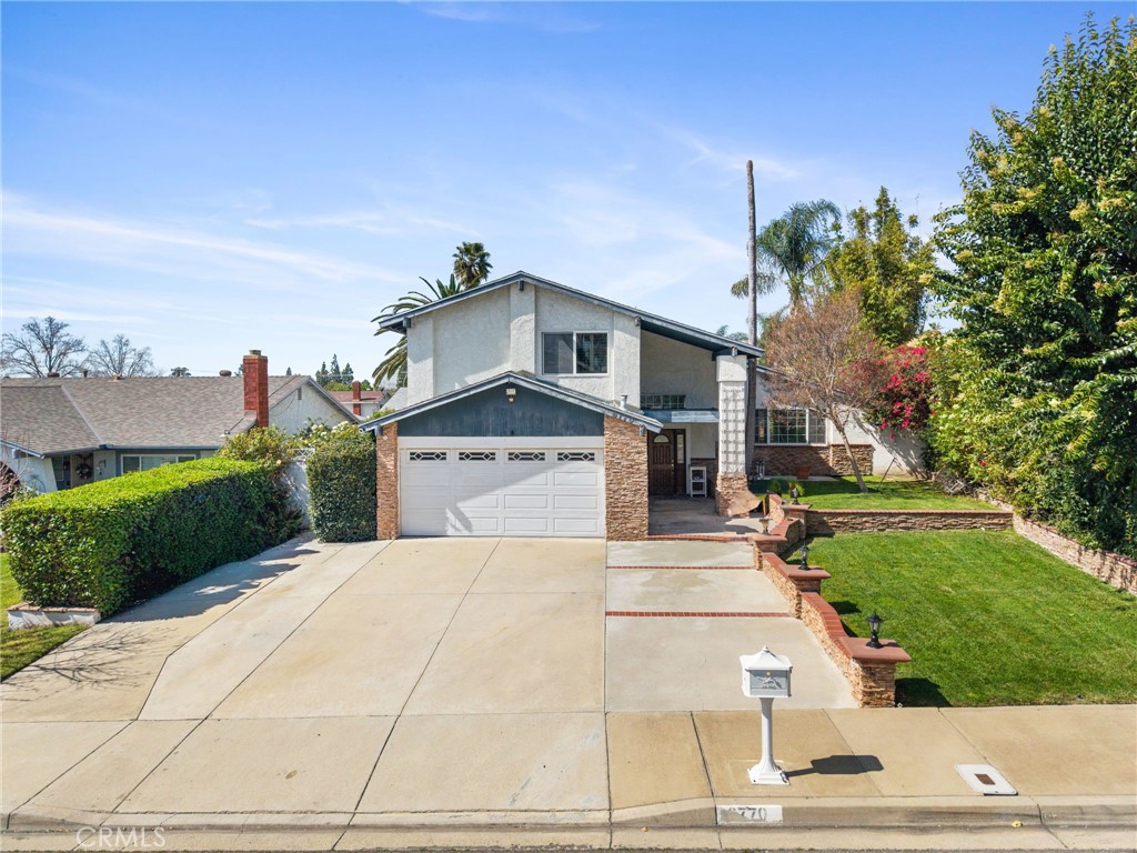 6770 Berkshire Property Photo 3
