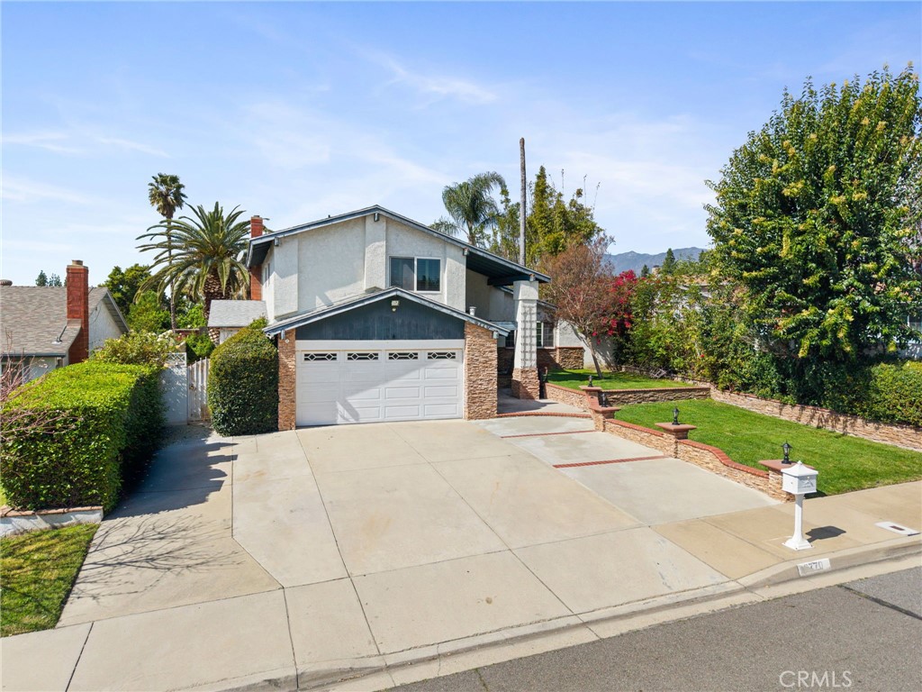 6770 Berkshire Property Photo 4