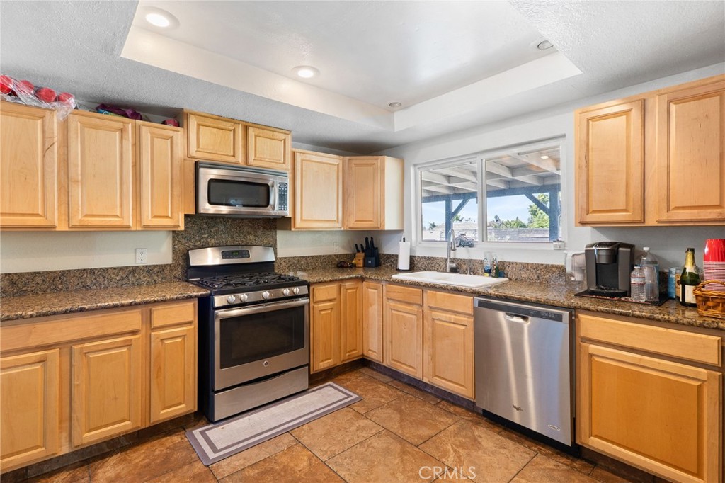6770 Berkshire Property Photo 7