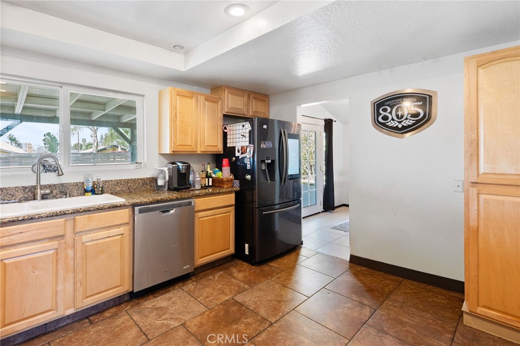 6770 Berkshire Property Photo 8