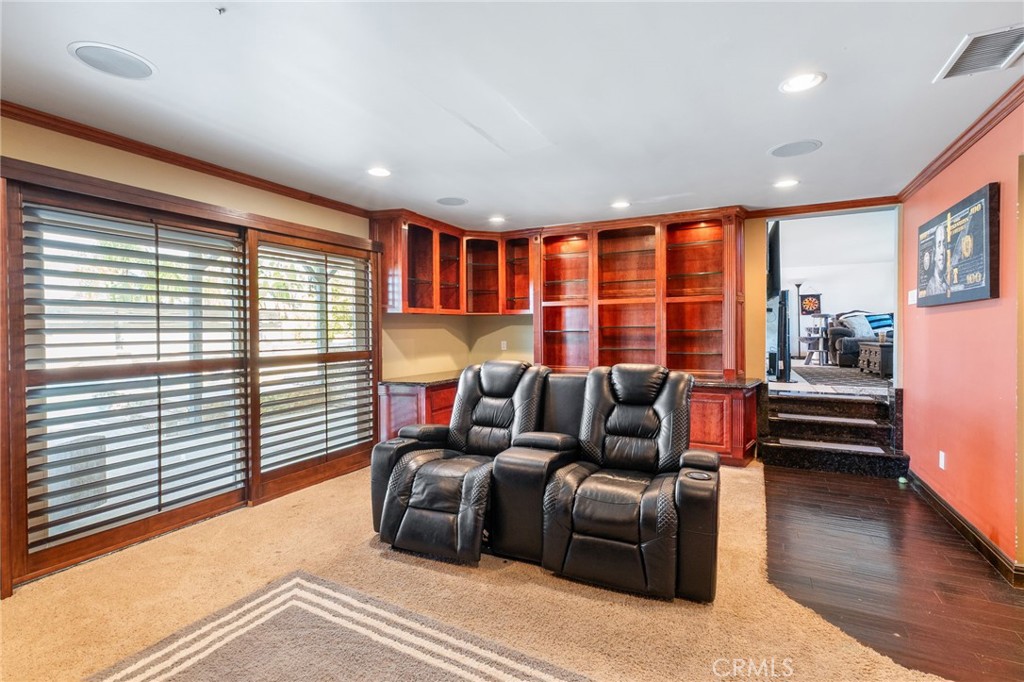 6770 Berkshire Property Photo 18