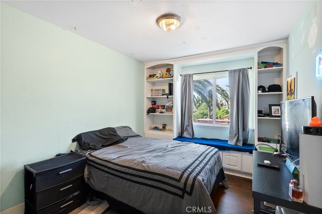 6770 Berkshire Property Photo 23