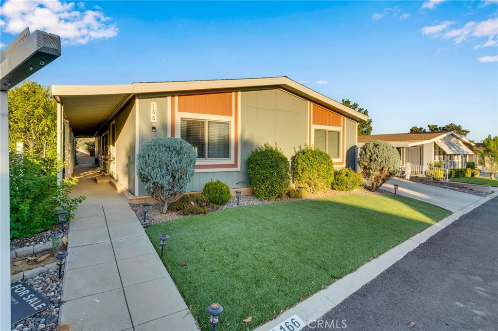 10961 Desert Lawn 166 Property Photo 3