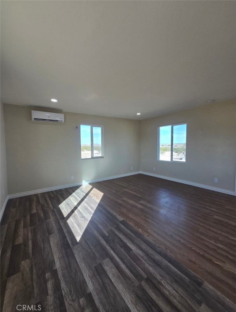 68423 Rainier Property Photo 8