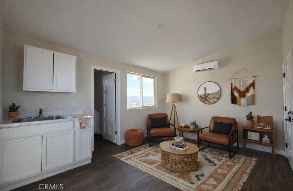 68243 Pioneer Trail Property Photo 6