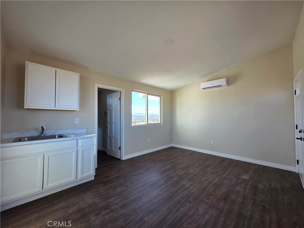 68243 Pioneer Trail Property Photo 7