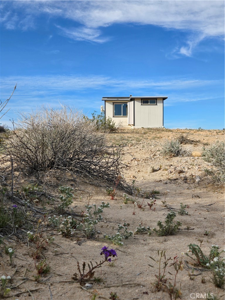 68243 Pioneer Trail Property Photo 17