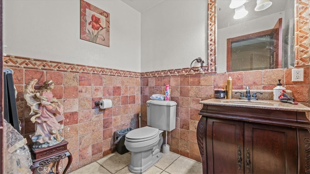 2740 Fairmount Property Photo 14