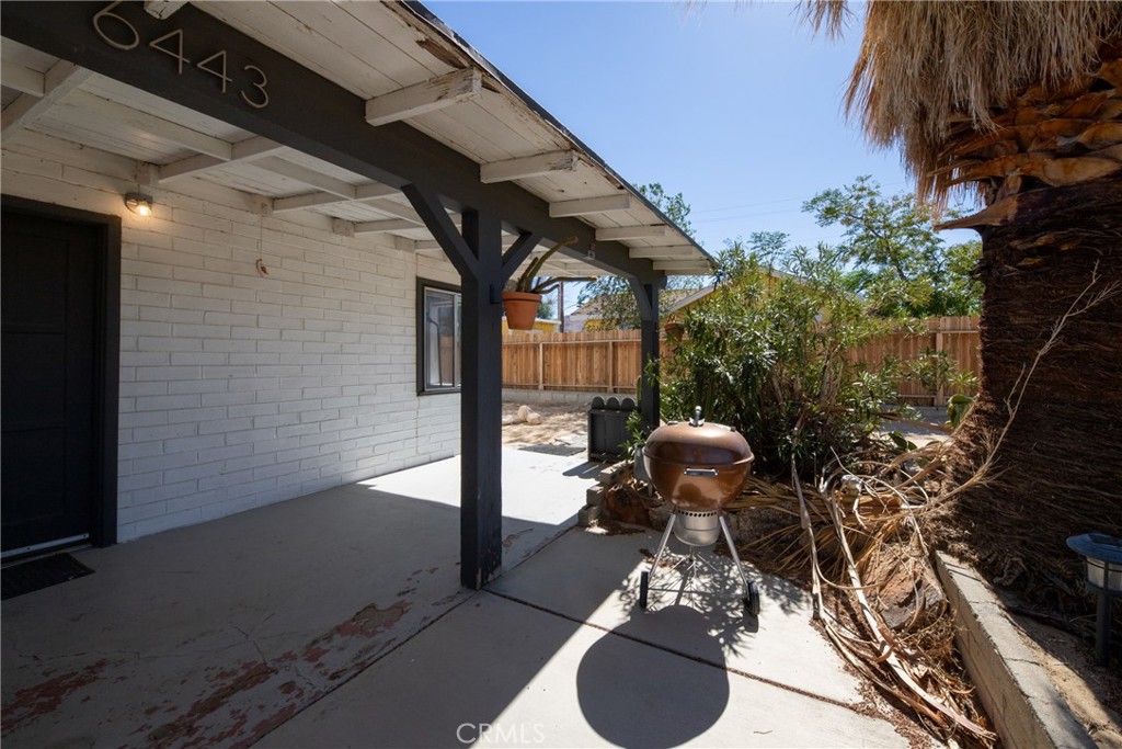 6443 Valley View Street Property Photo 4