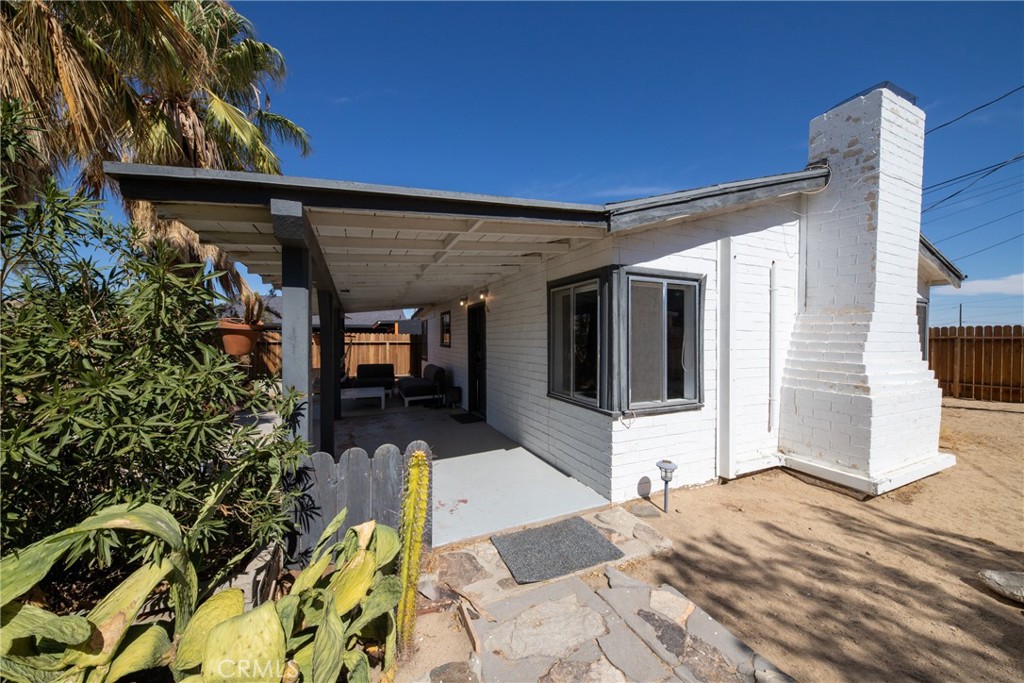 6443 Valley View Street Property Photo 5