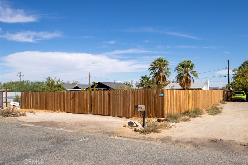 6443 Valley View Street Property Photo 21