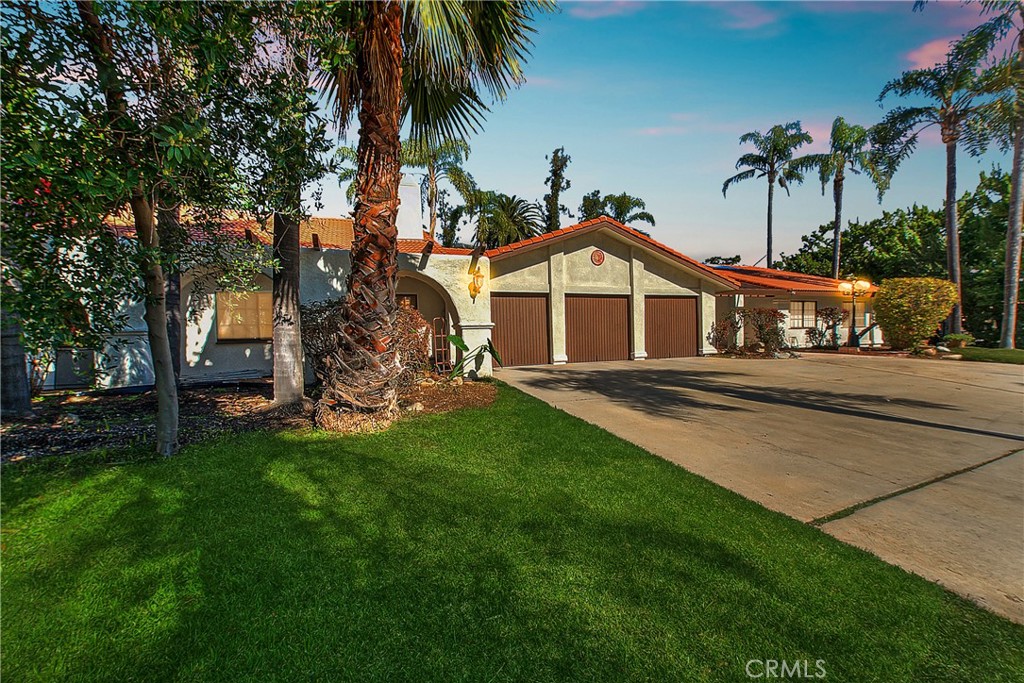 9828 Flying Mane Property Photo 7
