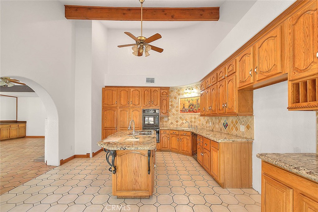 9828 Flying Mane Property Photo 21