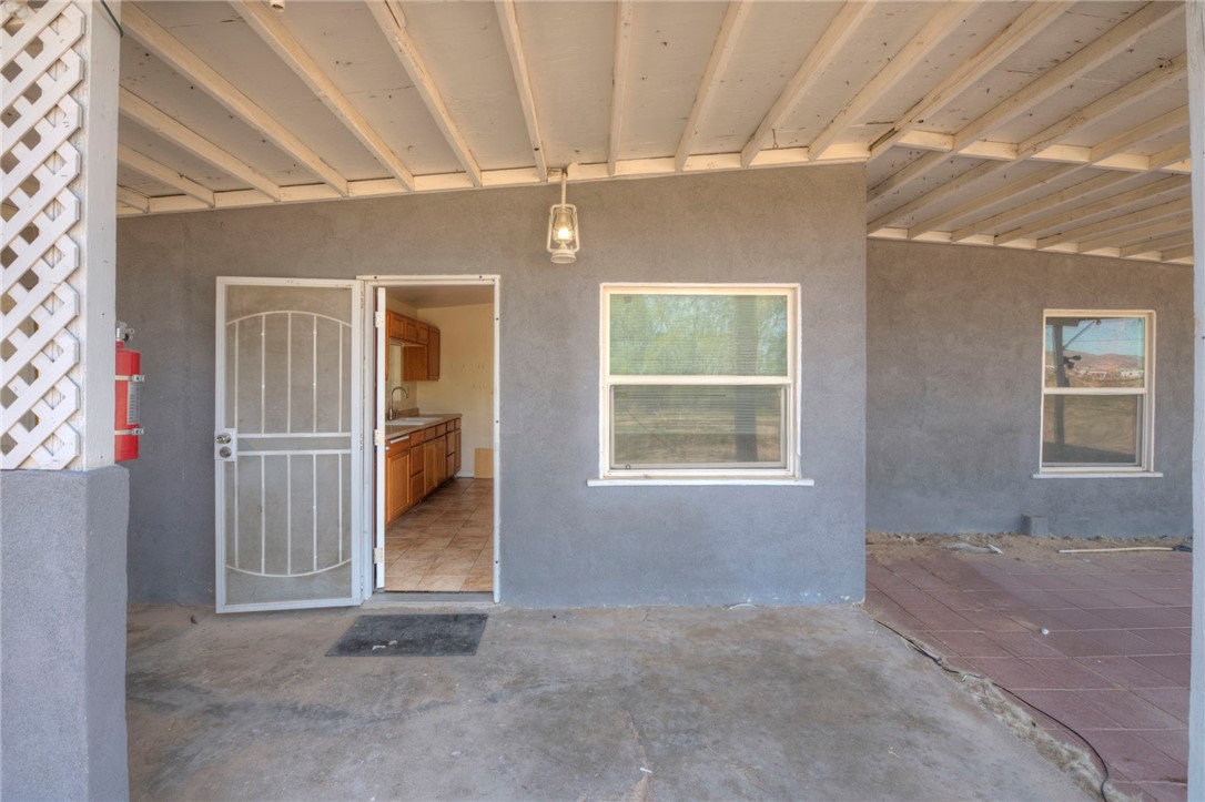 47631 Valley Center Property Photo 3