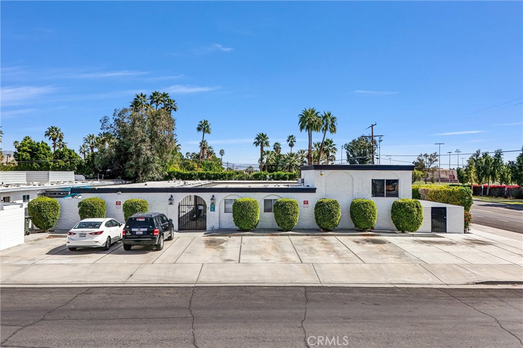 1900 E Baristo Road Property Photo 1