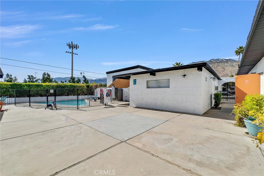 1900 E Baristo Road Property Photo 12