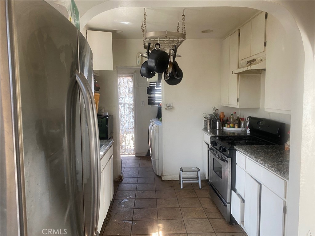8725 S Denker Property Photo 13