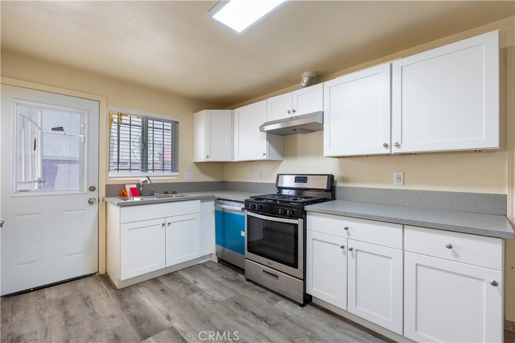 1731 E Highland Avenue Property Photo 12