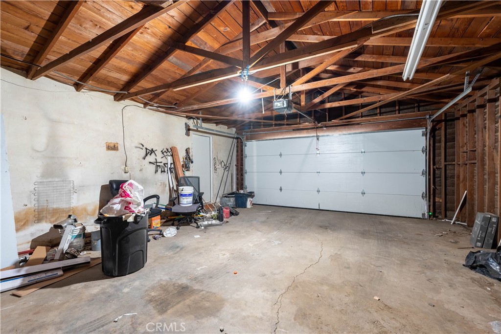 1731 E Highland Avenue Property Photo 13