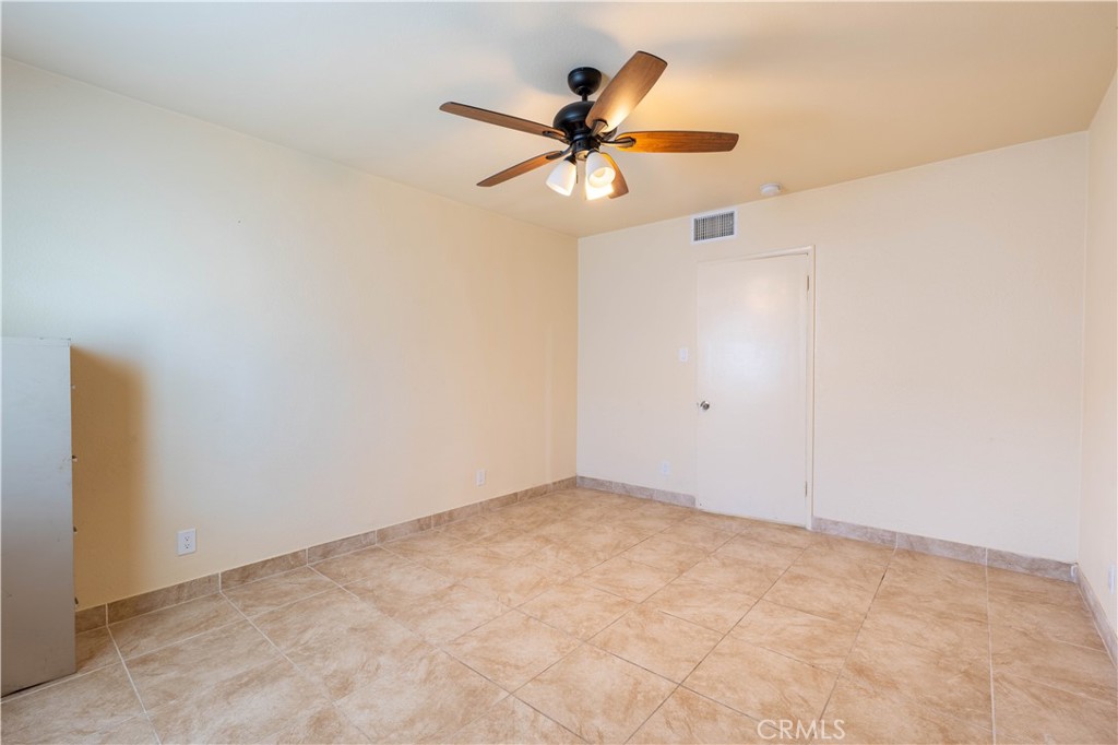 1731 E Highland Avenue Property Photo 16