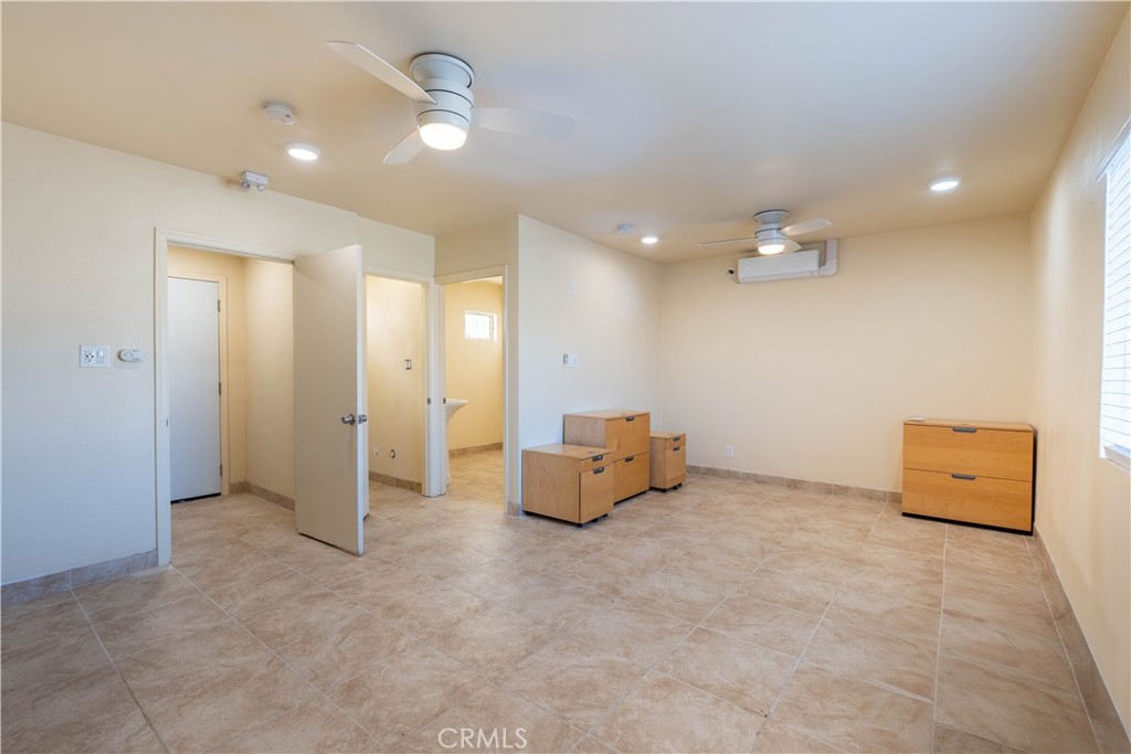 1731 E Highland Avenue Property Photo 17