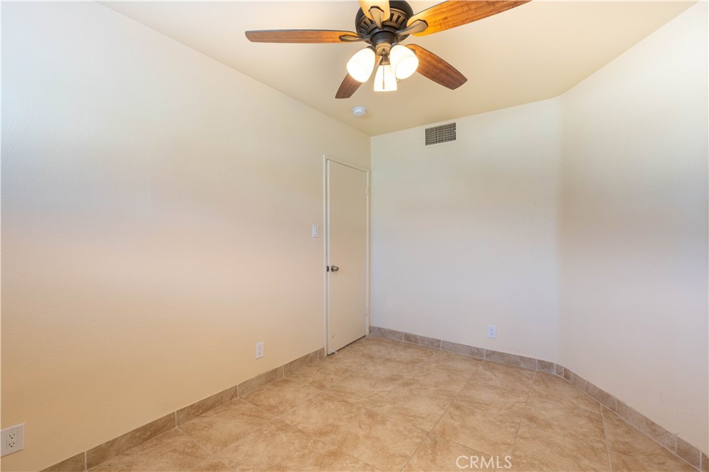 1731 E Highland Avenue Property Photo 20