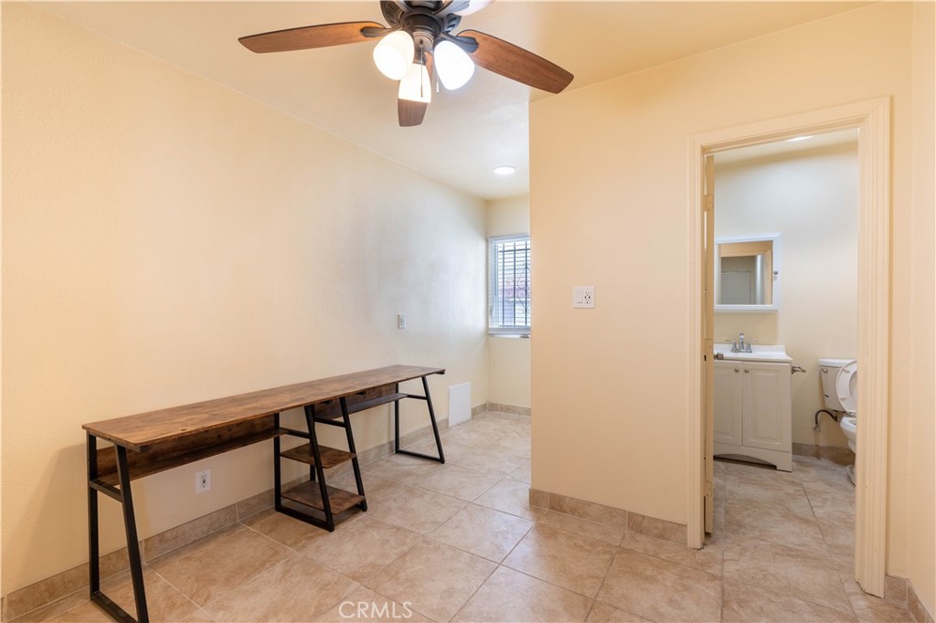 1731 E Highland Avenue Property Photo 23