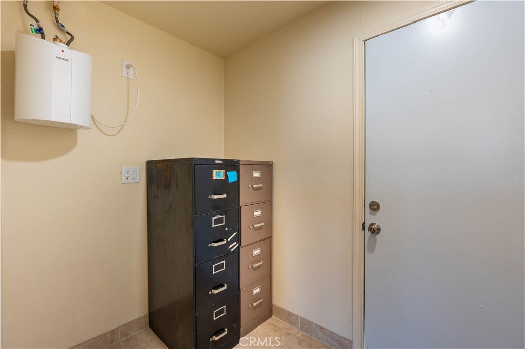 1731 E Highland Avenue Property Photo 26