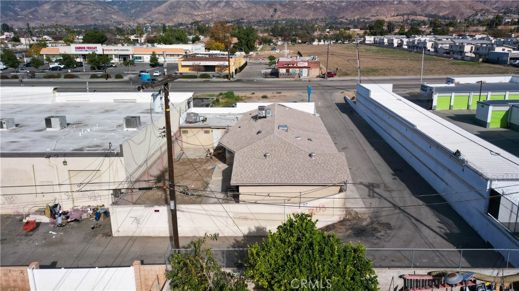 1731 E Highland Avenue Property Photo 39