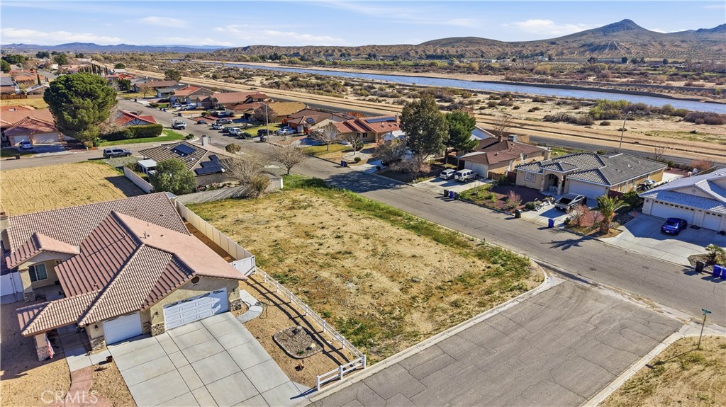 14802 Shenandoah Property Photo 6
