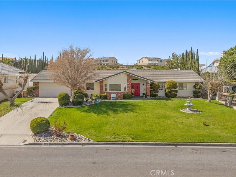 12848 Autumn Leaves Property Photo 1