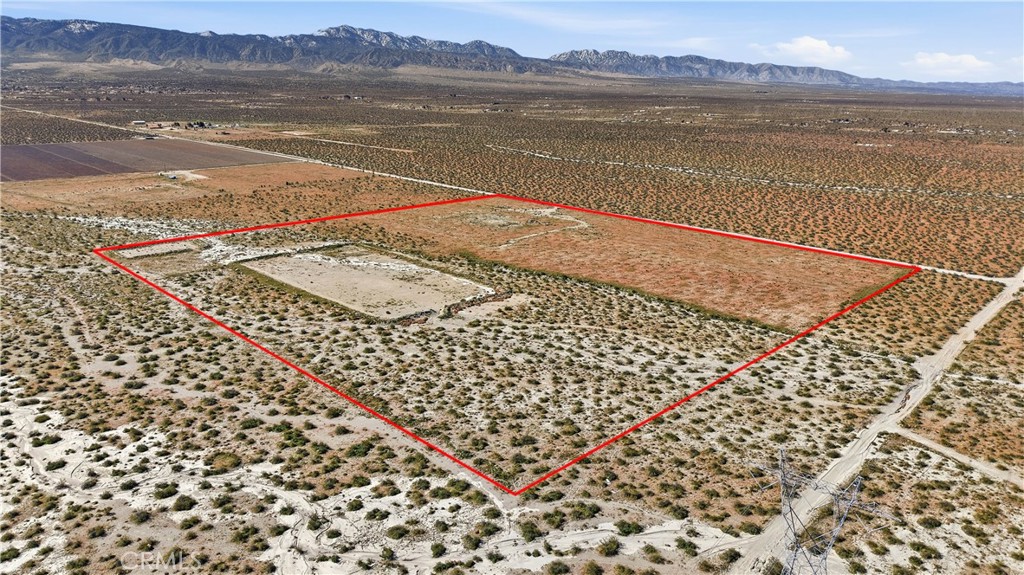 14765 Oasis Property Photo 5