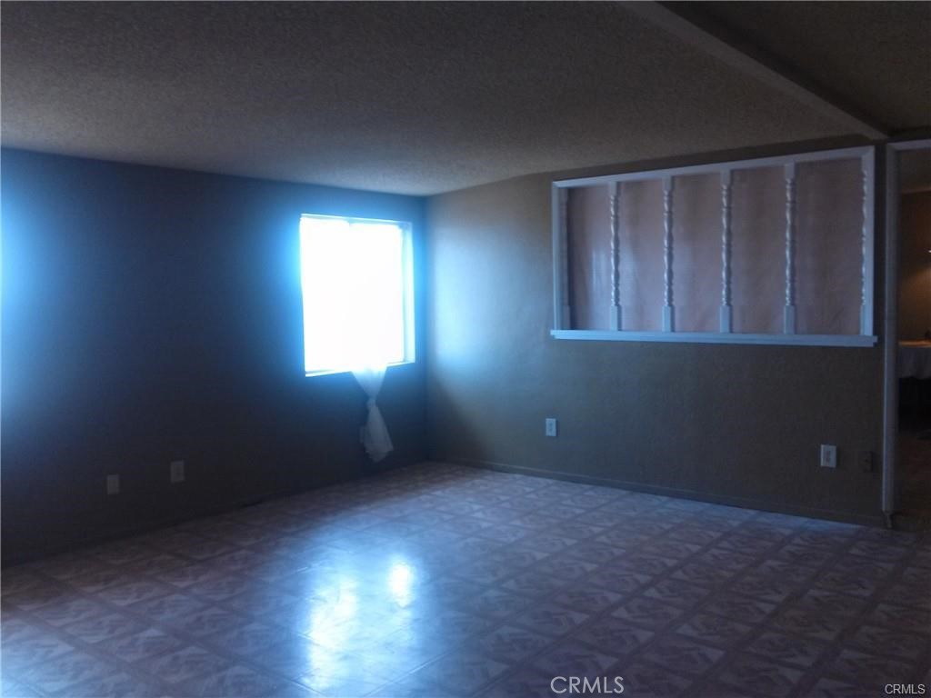 21281 Park Property Photo 4