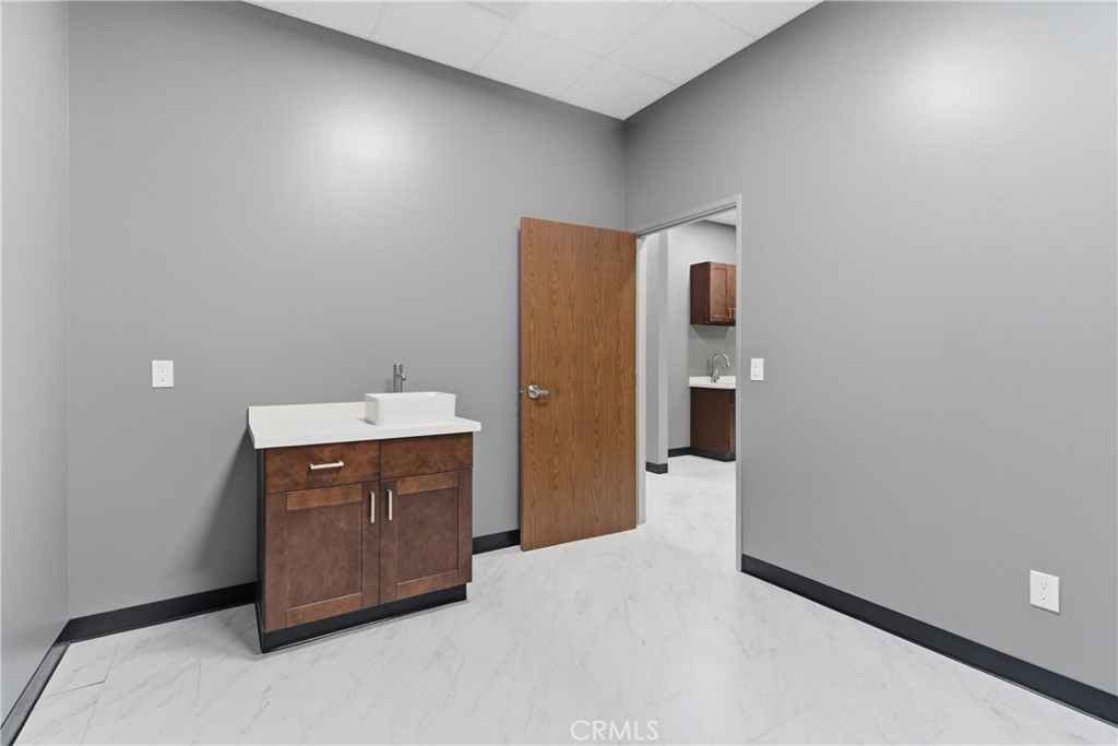 685 E Grand Boulevard 101 Property Photo 15